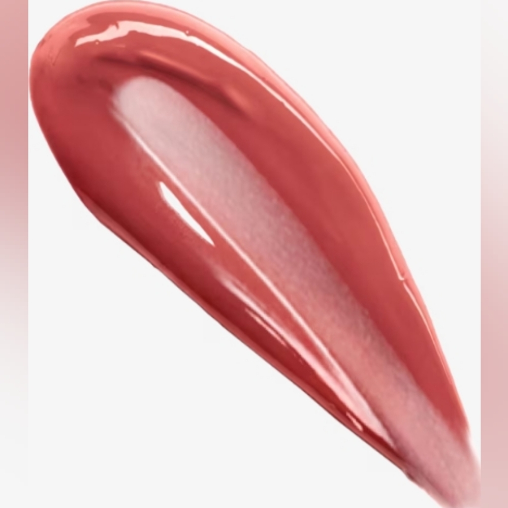 Buxom Plump Shot Sheer Tint in Plush Peach, 4ml/0.14fl oz - Picture 5 of 11